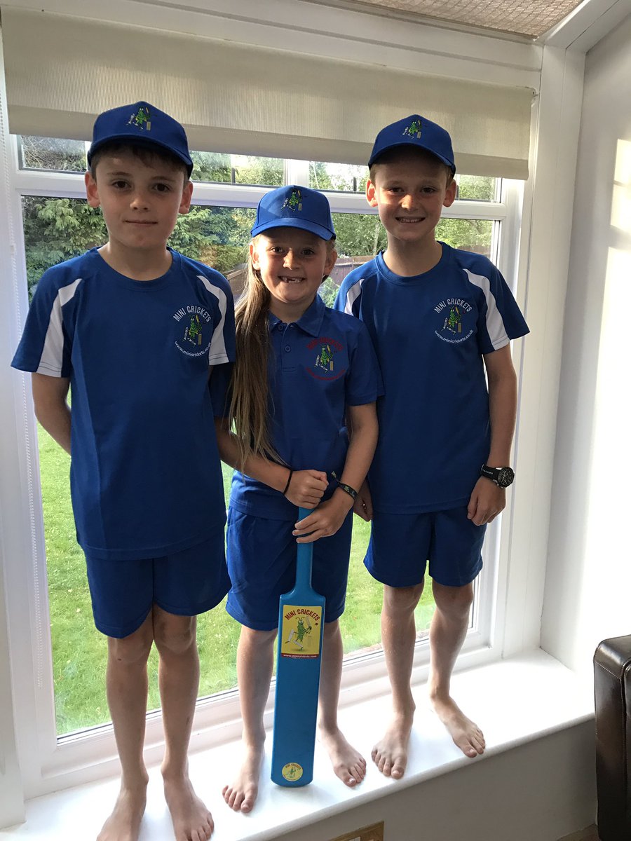 MiniCrickets's tweet photo. Coaches are ready with our new kit for a very busy Week 1 of Summer courses starting today! #summercricket#fullybooked#kidscricket#surrey https://t.co/cbRdyCHqTg