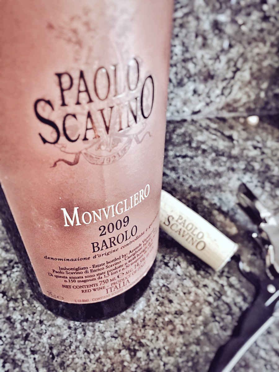 this monvigliero is easily one of the highlights in a difficult vintage. combines elegance, power & freshness (!) 👏🏻🔝 @paoloscavino #barolo