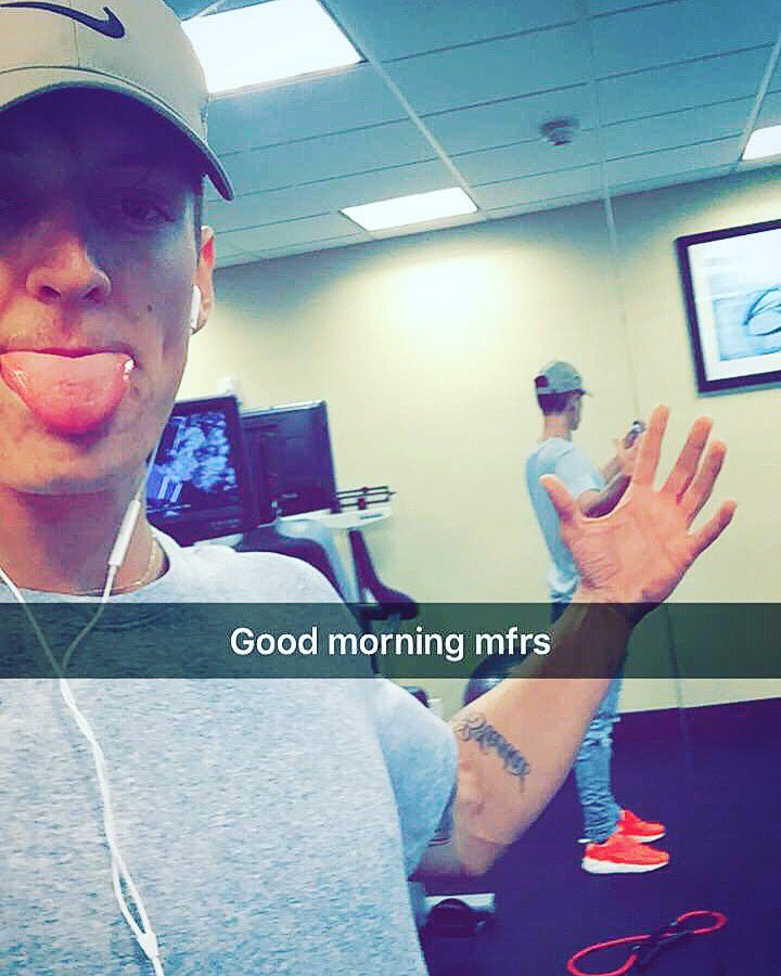 lucasnelsonn's tweet photo. Dominance #mfrs https://t.co/PtrLhkGLoR
