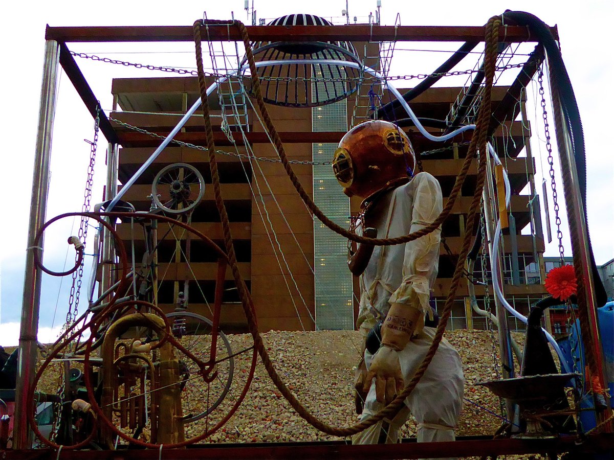 Flotsam and jetsam-In search of the Dali's.#readingfringe #annualdaydreamharvest #flotsamandjetsam