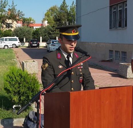 Siirt'te terör örgütü saldırısında J.ÜstÇvş.Yakup Akdağ şehit olmuştur.Şehidimize Allah'tan rahmet,ailesine ve yakınlarına sabırlar dilerim.