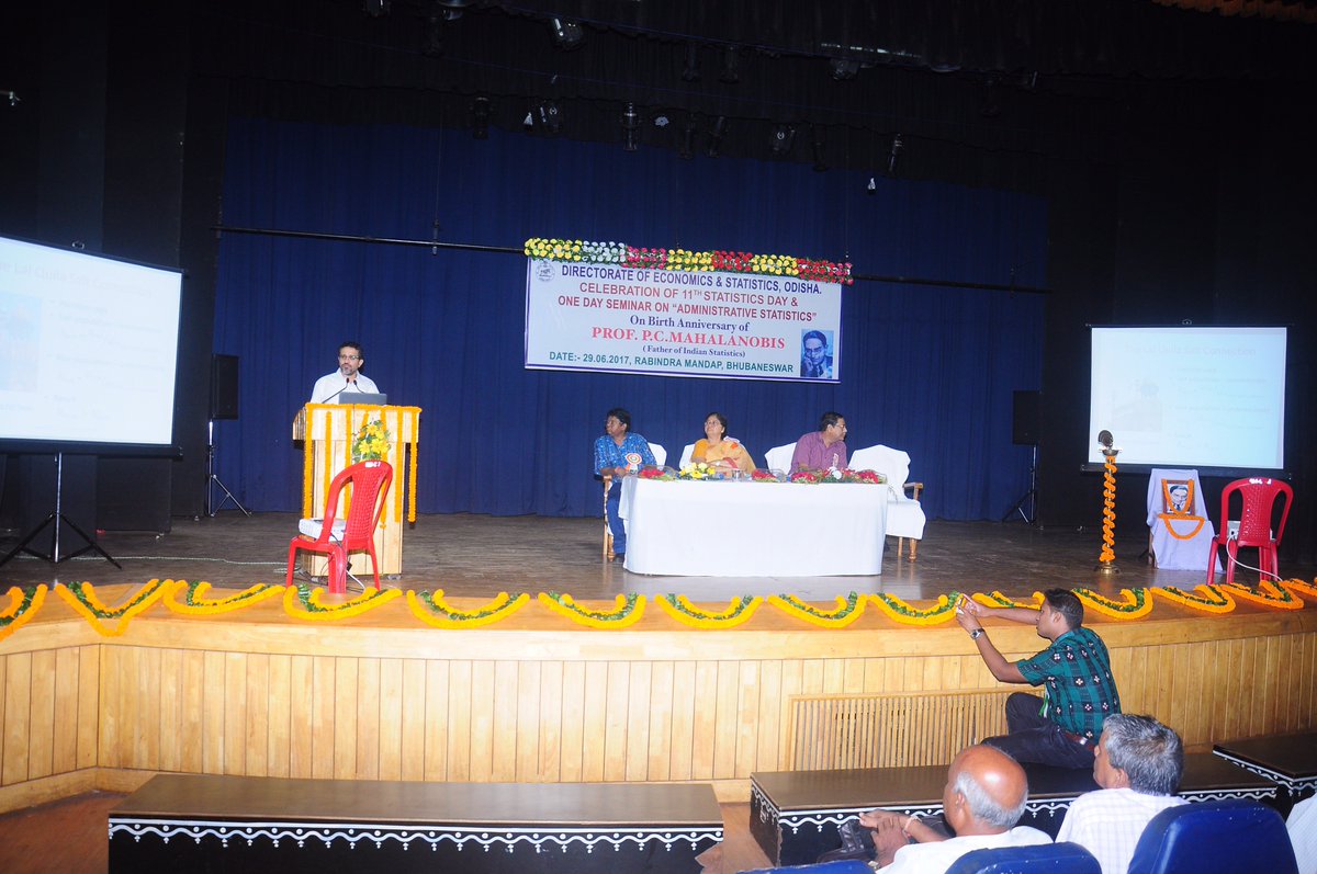 DES_odisha's tweet photo. Prof. Srijit Mishra, Director, NCDS, Odisha in his key note address emphasized on   reproducibility of research activities(11th Stat day) https://t.co/oZLiUIdFm3