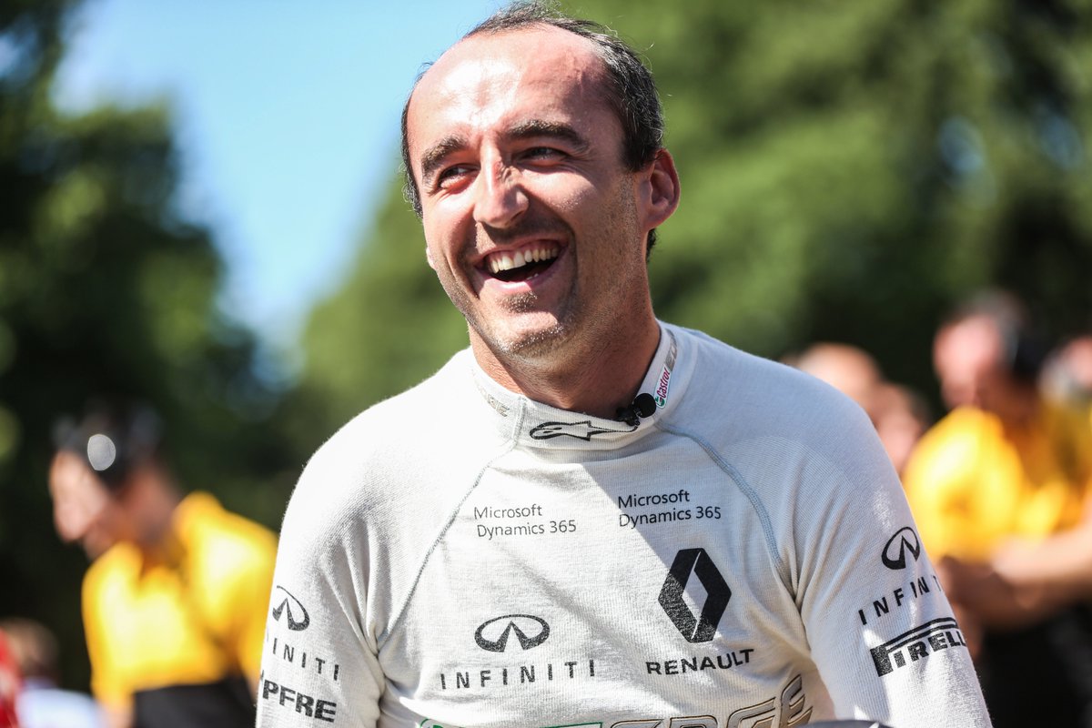 Carl0Cavicchi's tweet photo. Adesso è ufficiale: Robert #Kubica sosterrà i test post-Ungheria su una vettura #Renault 2017. Per tutta la F1 sarà un grande giorno. Evviva https://t.co/7Tgml4qAGz