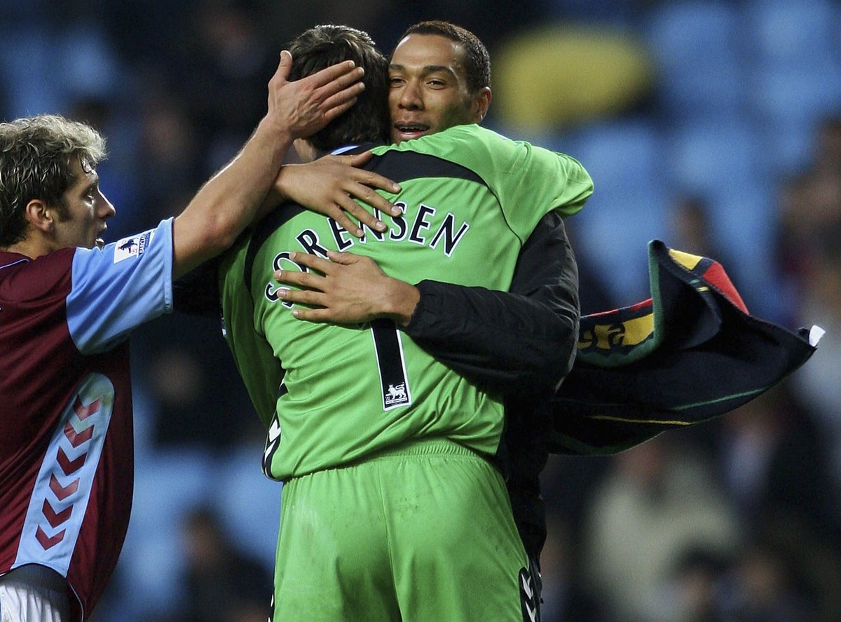 AstonVilla's tweet photo. Enjoy your retirement, @TSorensen1...

👏💪🇩🇰

#AVFC https://t.co/Mx72dBNC1j