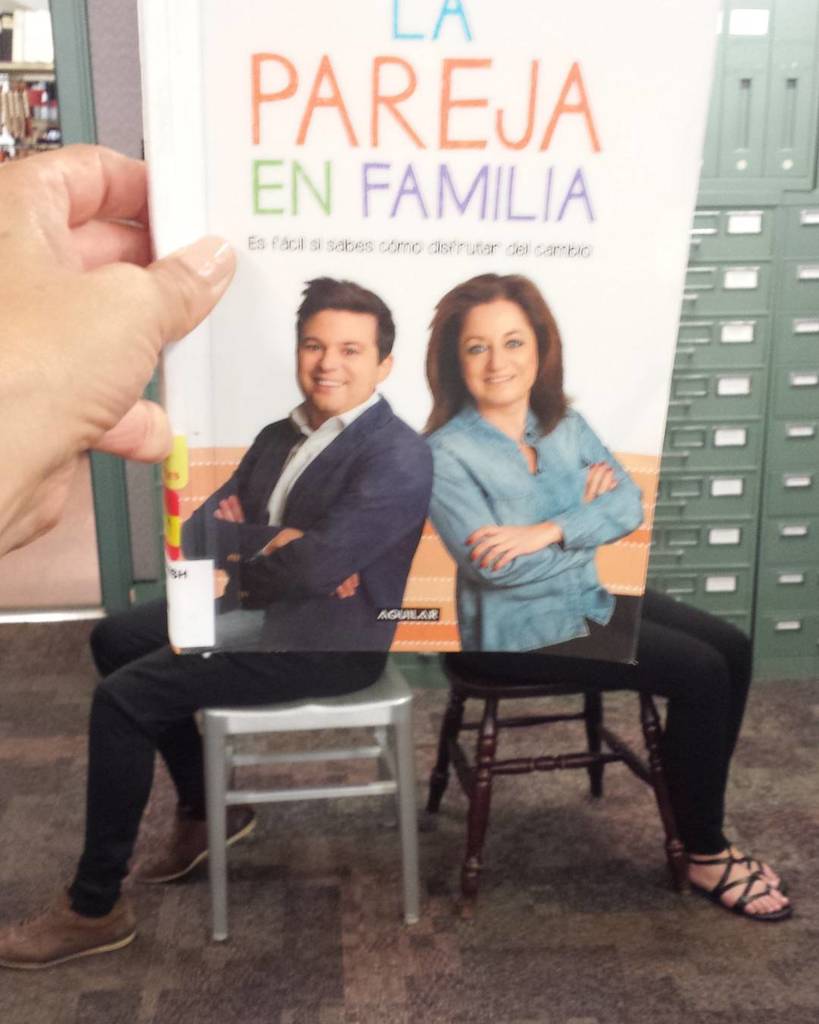 pmlib's tweet photo. Lunes Libros
📚 La Pareja en familia. Family♡couple 👫🙌🙆
#luneslibros #pmlibrary #pmlibreads #patchogue #biblioteca #patchoguemedfordlibrary … https://t.co/RVLqAxFBT4