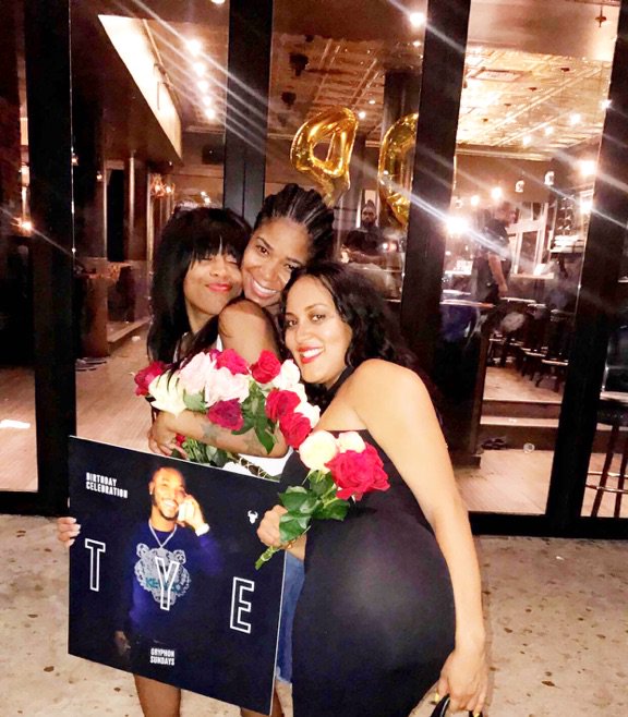 Only_CHANEL's tweet photo. I know this picture made you so happy #LLTYE https://t.co/M5tRTmqDRY