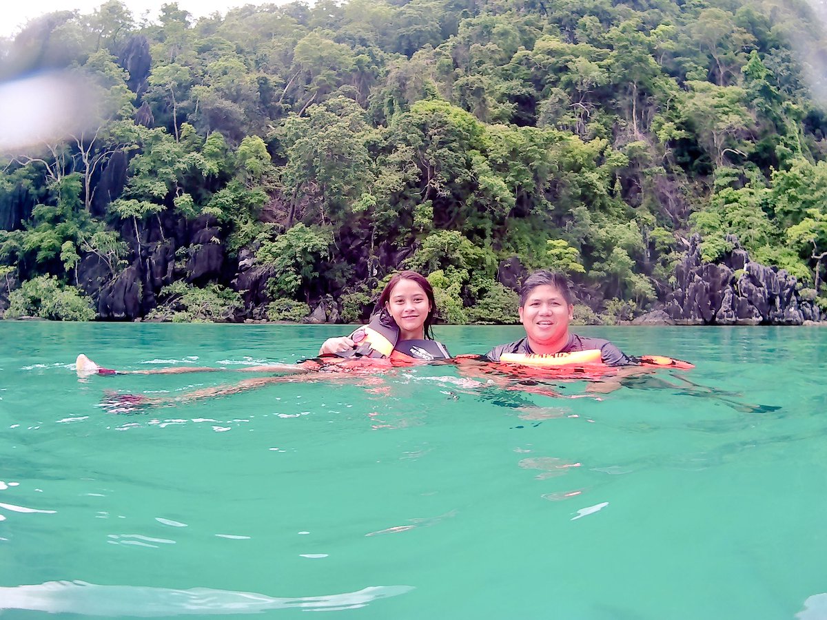 thetacndysgnz's tweet photo. Green Lagoon! π no filter needed ππΌ #YonCoron #CoronTrip #Coron #Palawan #GreenLagoon #SJCam https://t.co/eAXd417oCV