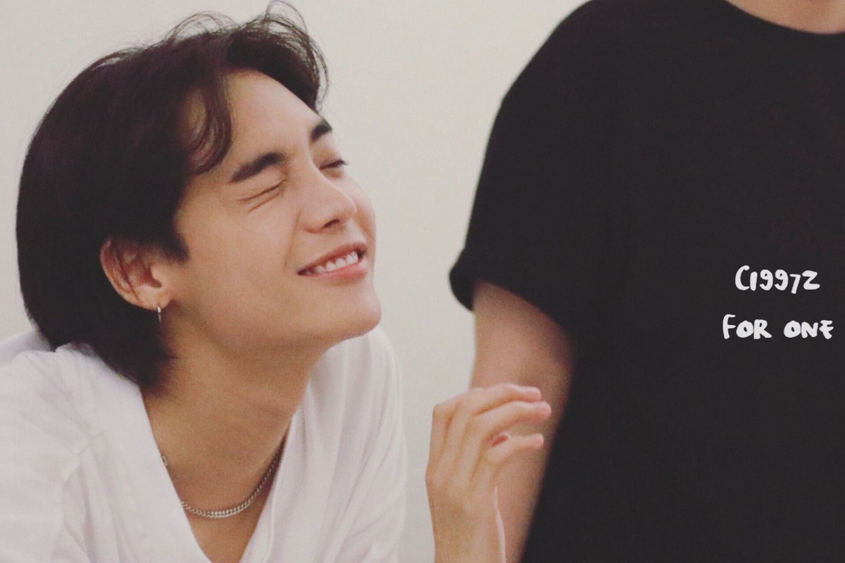 IqOnejae's tweet photo. Winky face 😉 

#정제원 #ONE #JAEWON https://t.co/2FJ8kC38SN