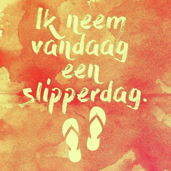 bizzBOOKz's tweet photo. Tijd voor wat ontspanning vandaag! #slipperdag #geengoestingomtewerken https://t.co/5o5QRGFarX