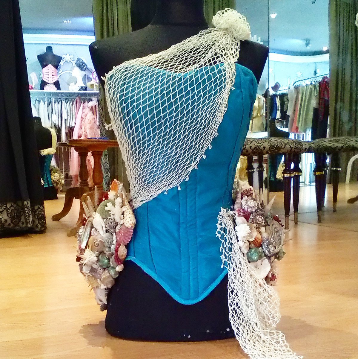 thcorsets's tweet photo. Ya nos queda poco para cerrar por obras y vacaciones del personal y para despedirnos de la temporada..mirad nuestra última creación! https://t.co/ePNdu8vMG8