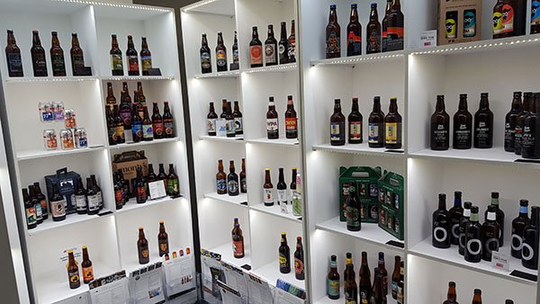 FoodDrinkWales's tweet photo. Over 250 #fooddrinkwales products @royalwelshshow @welshgovernment #foodhall https://t.co/8Jn0JIb3Z1 https://t.co/eoT4iJar26
