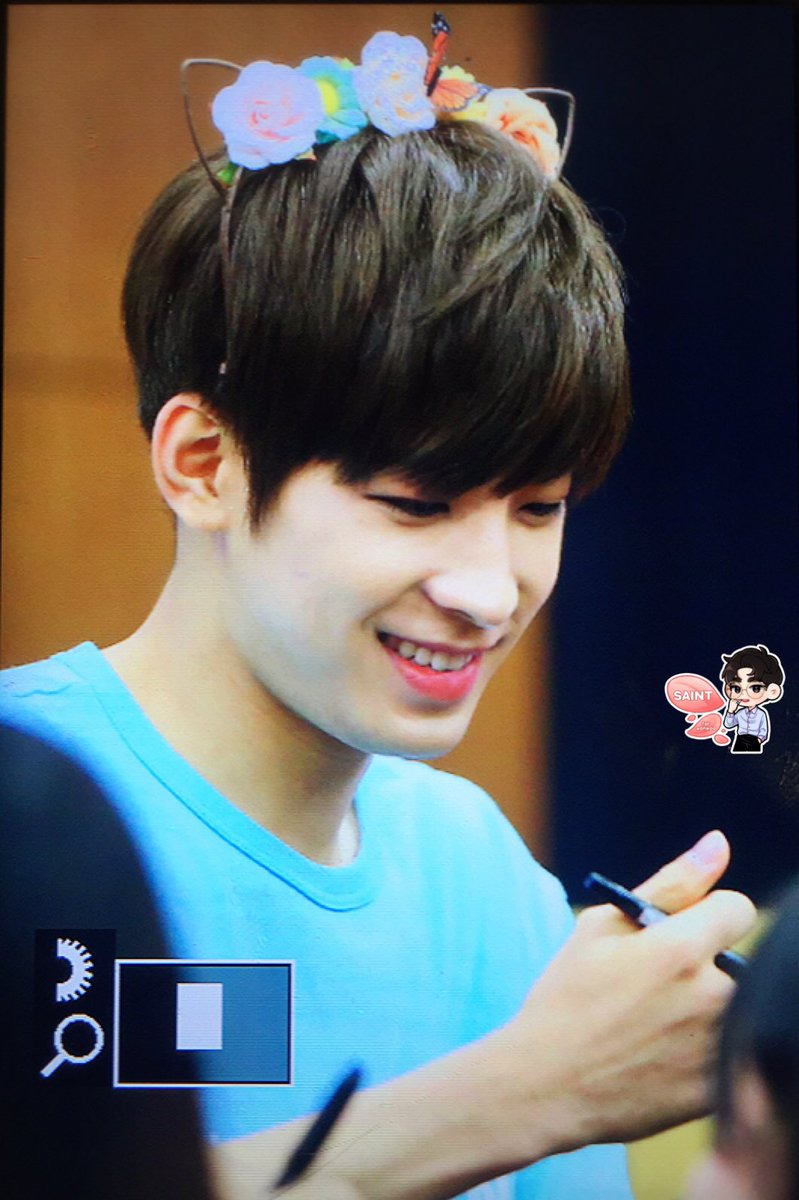 hes too pretty for the world