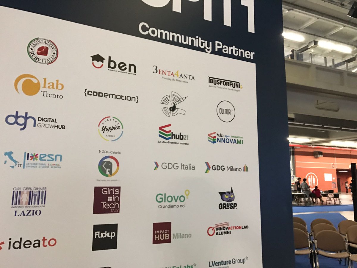 Hub21srl's tweet photo. E' stato un vero onore essere #community #partner di Campus Party Italia, una tre giorni che ha regalato a tutti uno sguardo al #futuro! https://t.co/nyxPkVXUKs