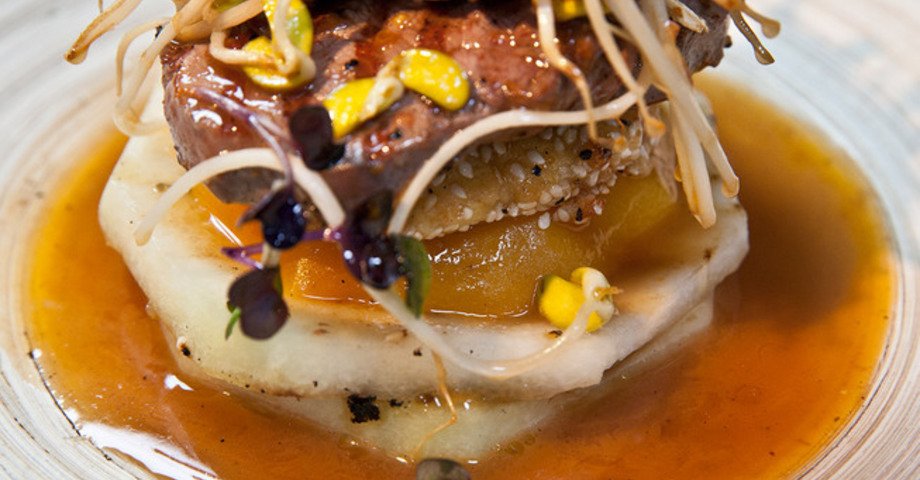 Вкусный, сочный, ароматный стейк на гриле с дыней и тыквой, пробуждающий аппетит 😏 
goo.gl/qc4jsf