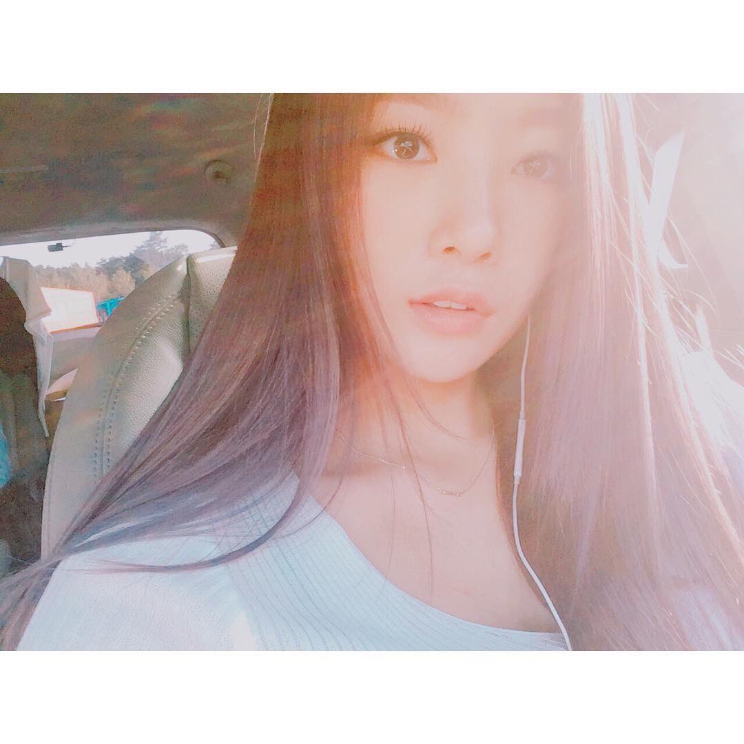 kimnarisss's tweet photo. Miss you all https://t.co/UIP0CoyS2x