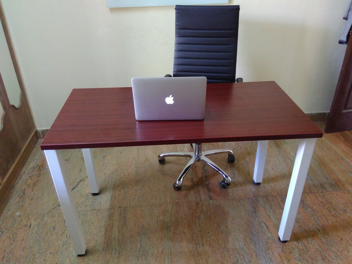 Floor2Roof's tweet photo. #ManagerDesk #Officefurniture https://t.co/LRktVuTGQi