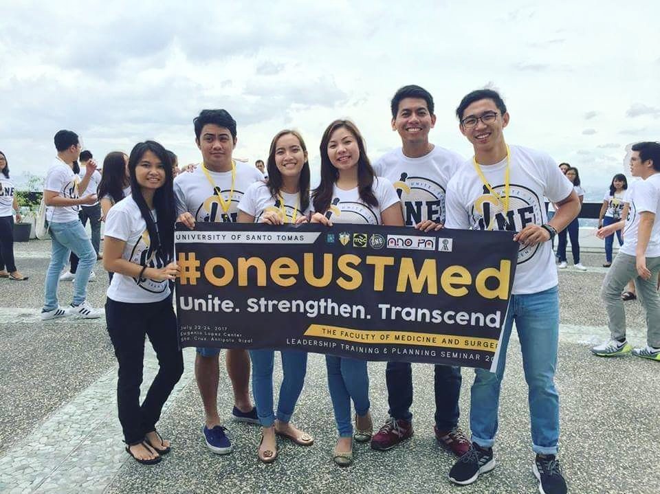 PhiSigmaGamma's tweet photo. PSG & TLP representatives for the UST-FMS Leadership Training and Planning Seminar 2017
#HailPSG #HailTLP #USTMEDLTPS2017 #oneUSTMed https://t.co/iwM1LtzszV