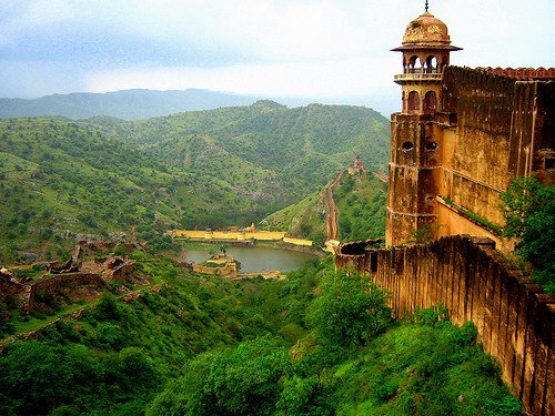 TheForresta's tweet photo. 5 Fun Things to do in Jaipur This Monsoon https://t.co/H6B6ajJkYk https://t.co/WQoTcM9lNd