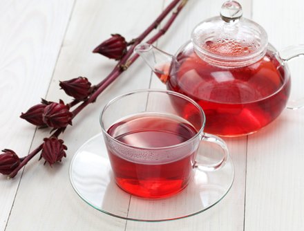 TeaAdvisoryPan's tweet photo. Drinking hibiscus tea may lower blood pressure in people with type 2 diabetes, or mild hypertension #TAPTeas #HibiscusTea https://t.co/lDz7COrNPx
