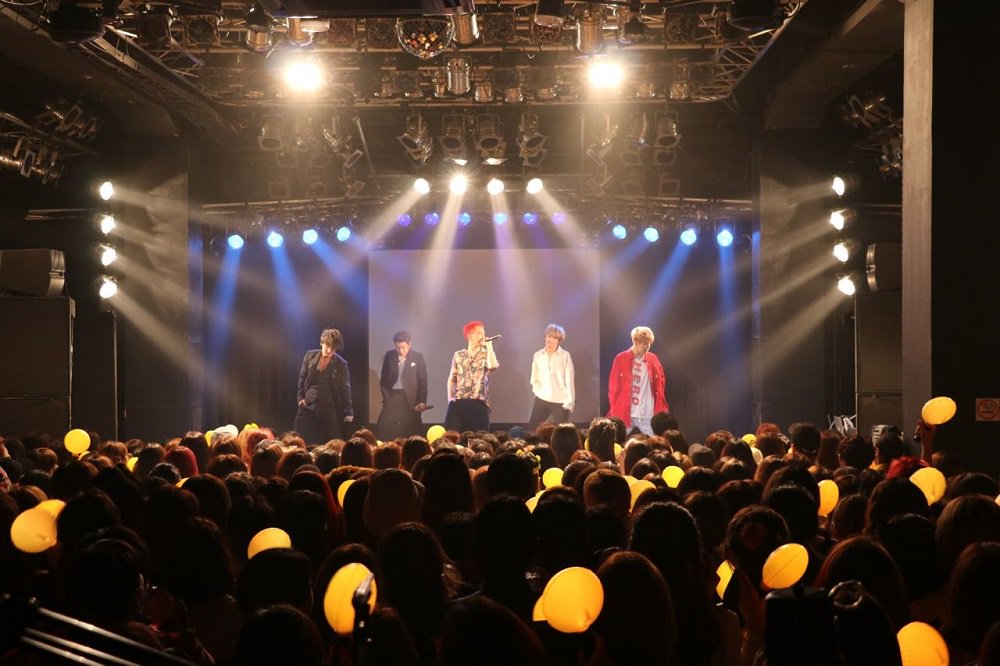 Iga_Stream's tweet photo. RT @K_POP_NEWS: 韓国音楽史にその名を刻んだ音楽グループ ”SECHSKIES”、初の日本ファンミーティングに来場のファン2,000���が熱狂!! https://t.co/tpn06DcjmH https://t.co/tiietwzKKm