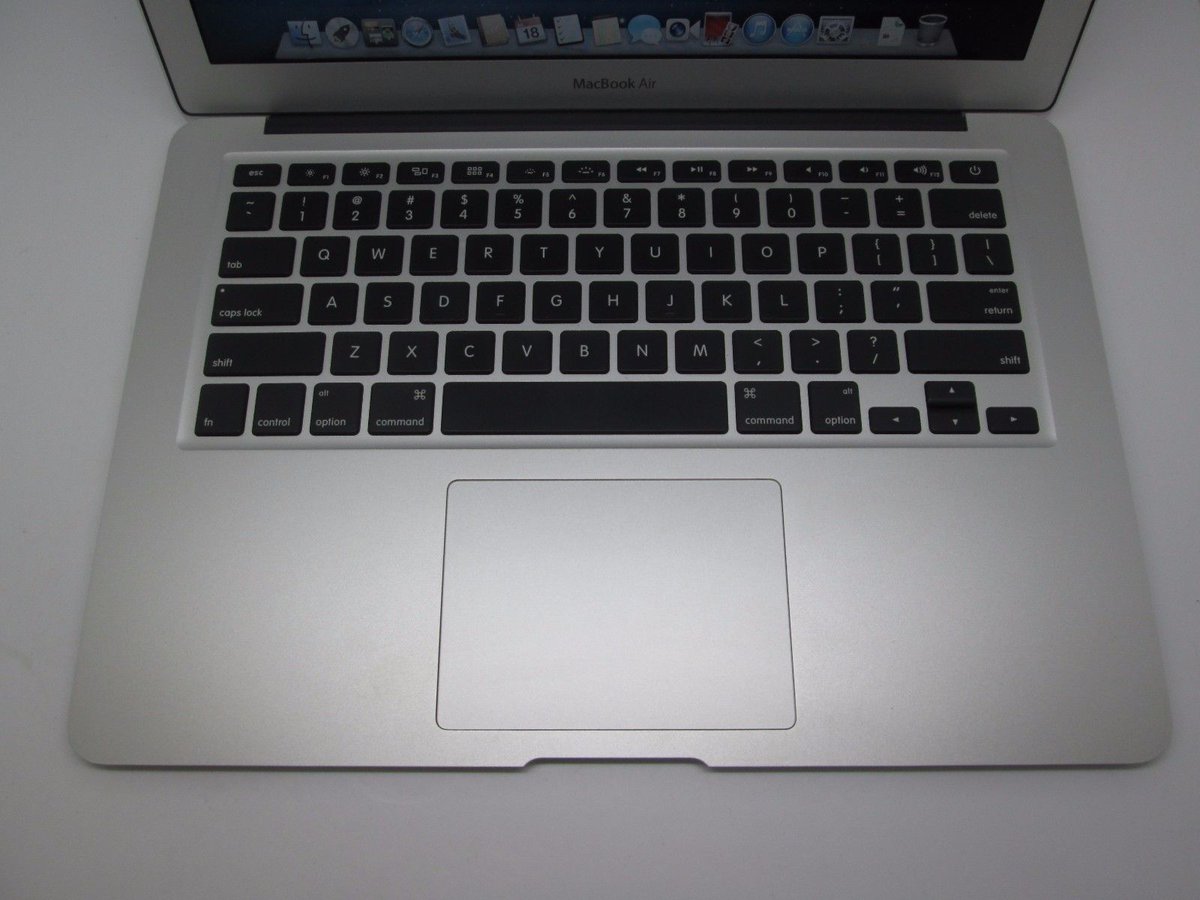 718ft's tweet photo. MACBOOK GIVEAWAY!

To Enter:(i'll check)
-Follow @718ft 
-Turn ON Notifications 
-RT &amp; LIKE THIS 
-Show Proof!

WISH YOU THE BEST ❤️🍀 https://t.co/OoGdMBhiZB