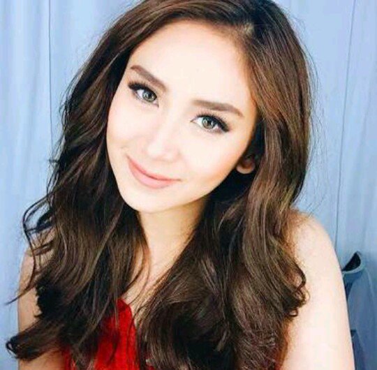 Happy advanced birthday Ate Sarah Geronimo!! I hope you got a good birthday and make a wish!! Saranghae unnie!! 