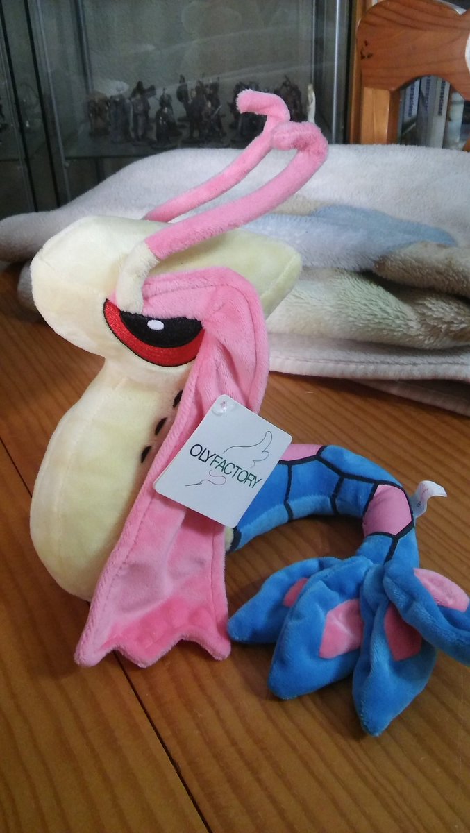 Aqua_Giru's tweet photo. Mirad que peluche más precioso me ha regalado @IgnisExplode ❤
Esta increíble y es super raro de encontrar, me encantaaaaaaa ❤ https://t.co/7el2n6qZS3