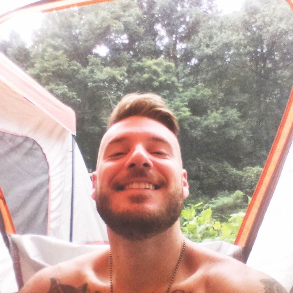 realWillWillens's tweet image. I love my life 
#theview #livenaturally #peaceseeker #mountainwalker #forestsleeper #forestkeeper