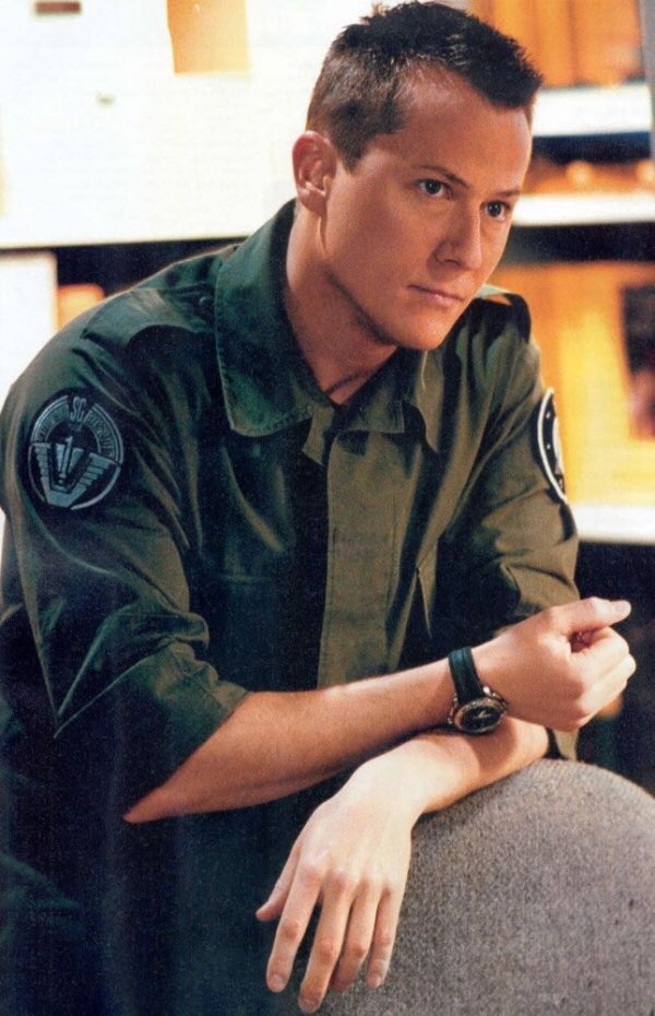 stephaniemalle2's tweet photo. That moment when you realise how much a show has changed your life. Booking tickets for #WFCC2017 #Stargate has a lot to answer for. https://t.co/ja6qC91Ckf
