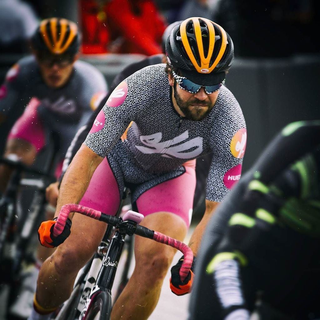 TerryWillard's tweet photo. 2017 #RedHookCrit London No.3 #ELFHuez #rhcl3 #rockstargames #Fixie #fixedgear #cycling https://t.co/zmct9pfB7l