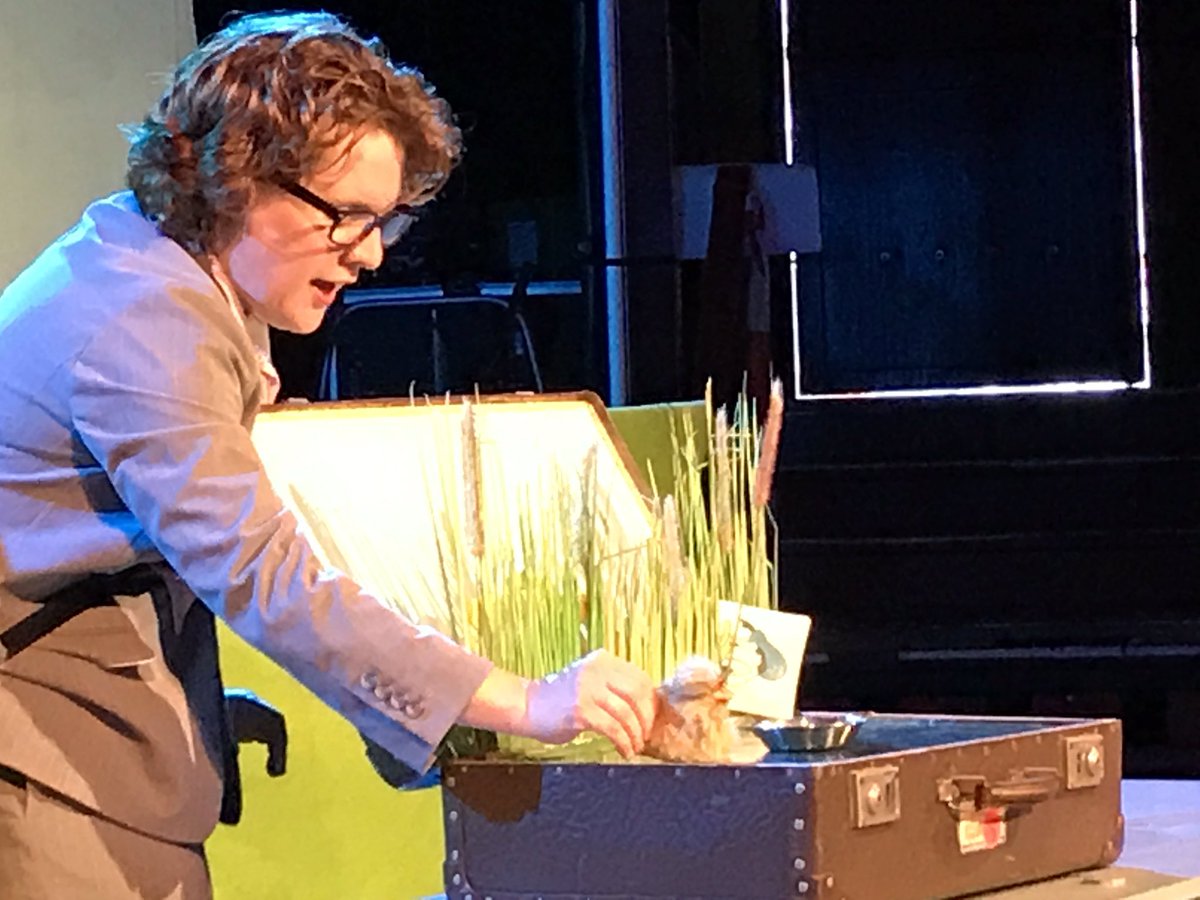 machteldvdwerf's tweet photo. Theaterfestival @deparade in Utrecht. Met @kimvanzeben. Dat is me d'r eendje! #Vanaf6Jaar #ErrugLeuk https://t.co/a5gB80q7n3