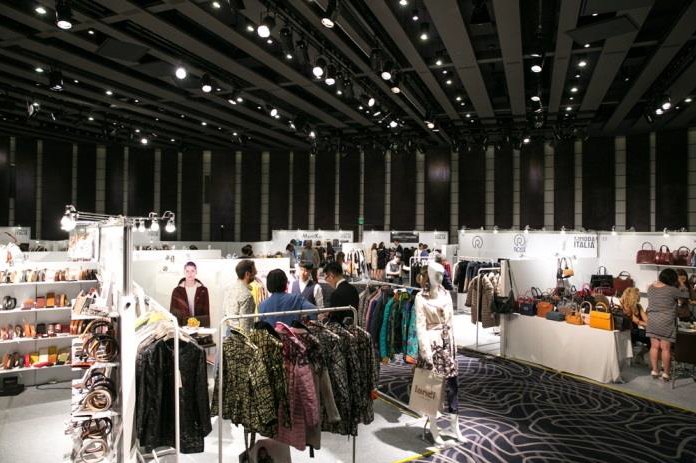 LaSpola1's tweet photo. #ModaItalianaaSeoul: #EnteModaItalia @viafaenza @sistemamoda_it @ITAtradeagency #Assocalzaturifici @calzarevalore
https://t.co/7H2ROUWAXO https://t.co/Jf5rmt3lwR