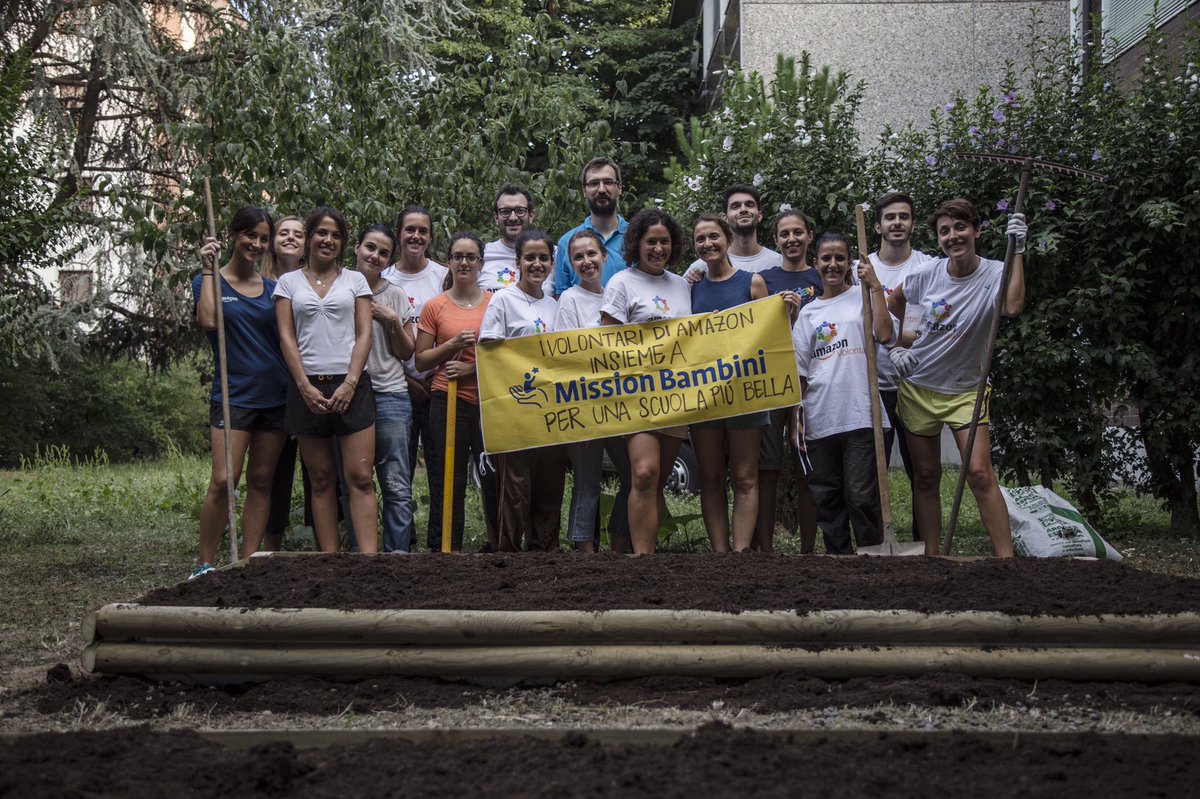 AmazonNewsEU's tweet photo. Garden for growth: Mission Bambini and @AmazonIT volunteers create garden for 300 school children https://t.co/d4wm03uuK1 https://t.co/97rteefxfE