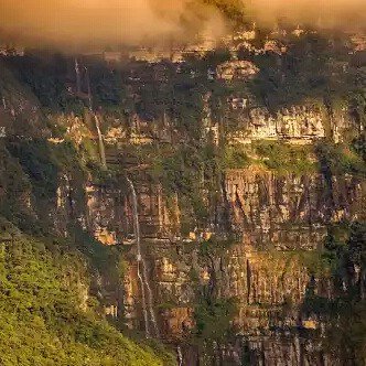 RinconInca's tweet photo. Conociendo Perú #catartalachinata y #glaciarpucajirca https://t.co/AvUDsWxoAZ