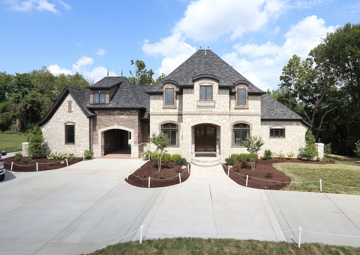 homearama's tweet photo. Follow and tag us here and on Facebook and Instagram, and show us what you love about this year's #Homearama2017! https://t.co/yAvU9vALZT