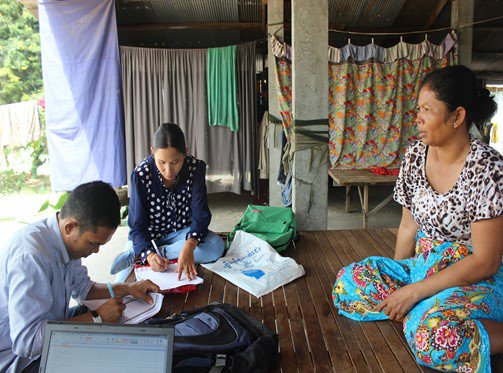 DFCgov's tweet photo. OPIC-supported @Habitat_org project receives award for Innovation in Social Good https://t.co/YjfunopJAi #Collaborative17 https://t.co/kXDqw1vxAw