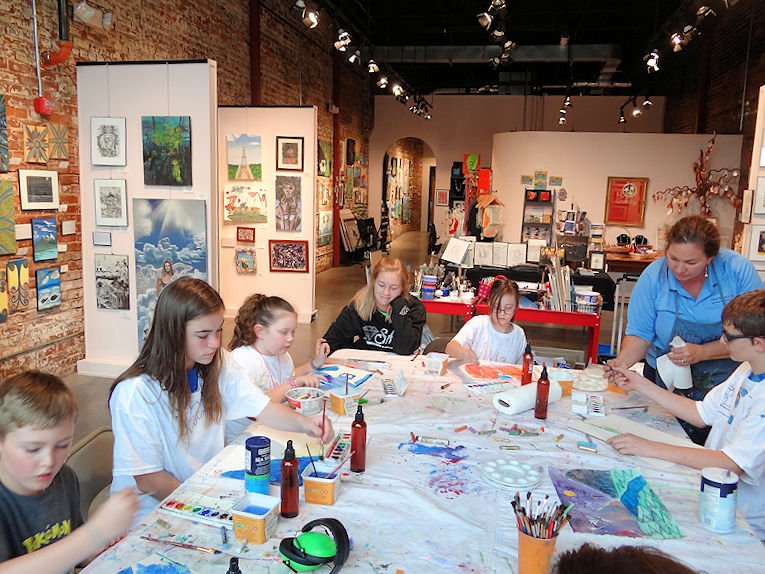 EpilepsySETN's tweet photo. We have been having a blast during #ourstudioE sessions!  Thanks to @LundbeckUS &amp; @hartgallerytn https://t.co/bHuCspiIsE