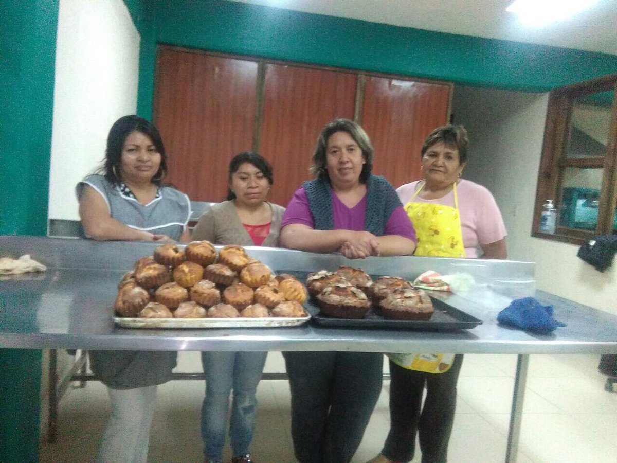 ICATECHSanCris's tweet photo. Ante la creciente demanda del curso "Panadería Regional" nuestra Directora @dulsillo ha prestado atención en una capacitación de calidad. https://t.co/MypXuPBwJS