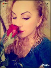ThibodeauInes12's tweet photo. I love Romance https://t.co/rNwVLmNNnj