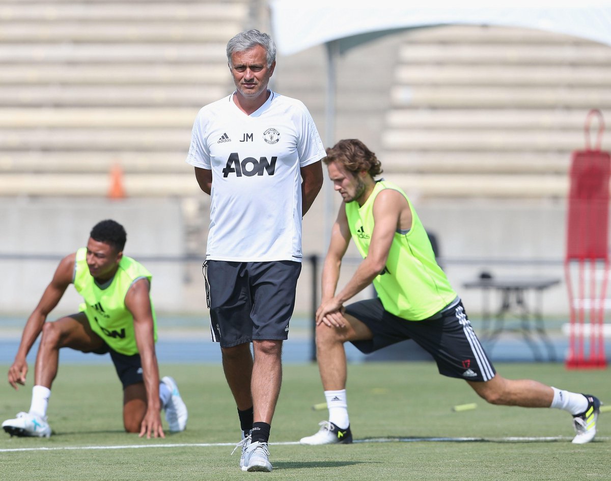 ManUtd's tweet photo. New partnerships are being formed &amp; the lads are looking good on the pitch! Follow Tour 2017, presented by @Aon_plc. #EmpowerResults #MUTOUR https://t.co/zuuIFiieHx