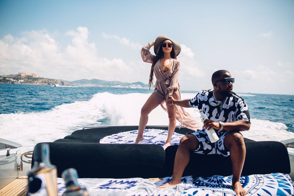 Simzadelic's tweet photo. Dopest pic this Month #CirocLifeSA #TeamNyovest https://t.co/igTSikIpVI