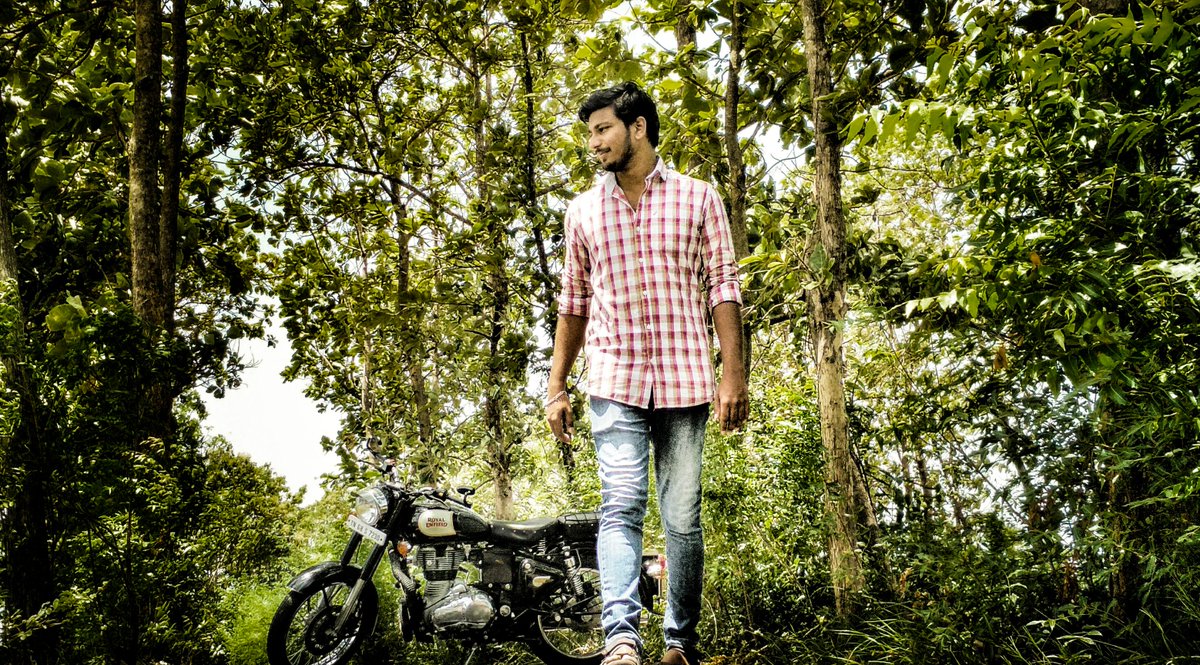 GobiKrishna72's tweet photo. "NO MATTER HOW BAD YOUR DAY IS
YOUR BIKE WILL ALWAYS 
MAKE YOU FEEL BETTER"😎😎
#RE #Bullet #Classic350 #weekendride #funriding https://t.co/7kYMkjE8Cv