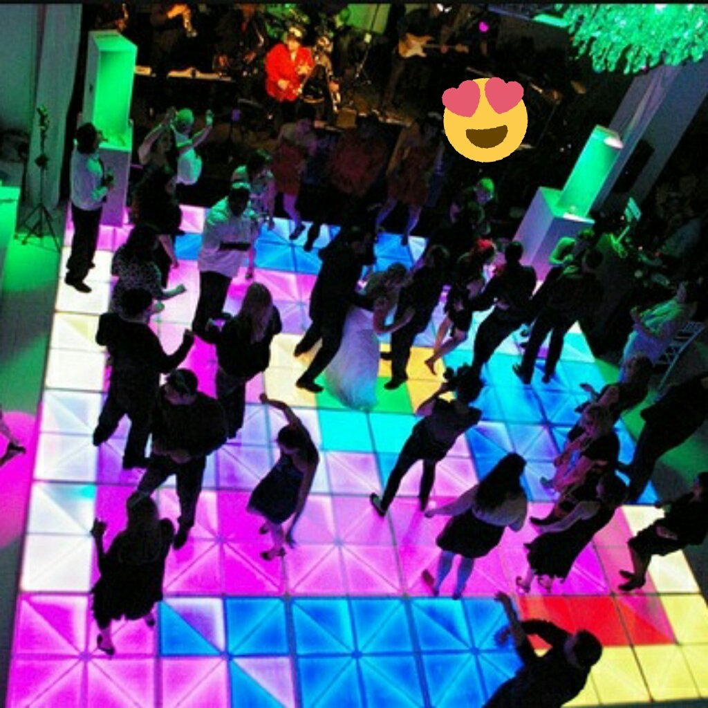 kelly_antrix's tweet photo. I wish I can dance with them there.
#Dancing #dancefloor #danceparty #dancepartywow 
Kelly:
https://t.co/ND0nIUtpnf
whatsup: +8613670328896 https://t.co/1B9wYjlvx1