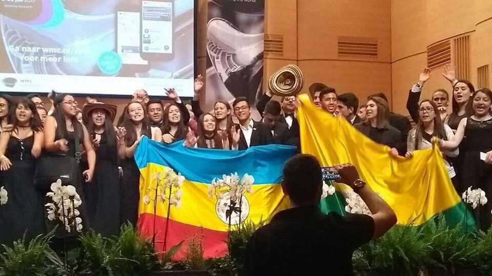Fedemunicipios's tweet photo. Felicitaciones a la Banda Sinfónica de @PrensaTocancipa, que viajó con nuestro apoyo a Holanda donde obtuvo el 1er lugar #WorldMusicContest https://t.co/iVXjK1PSkw