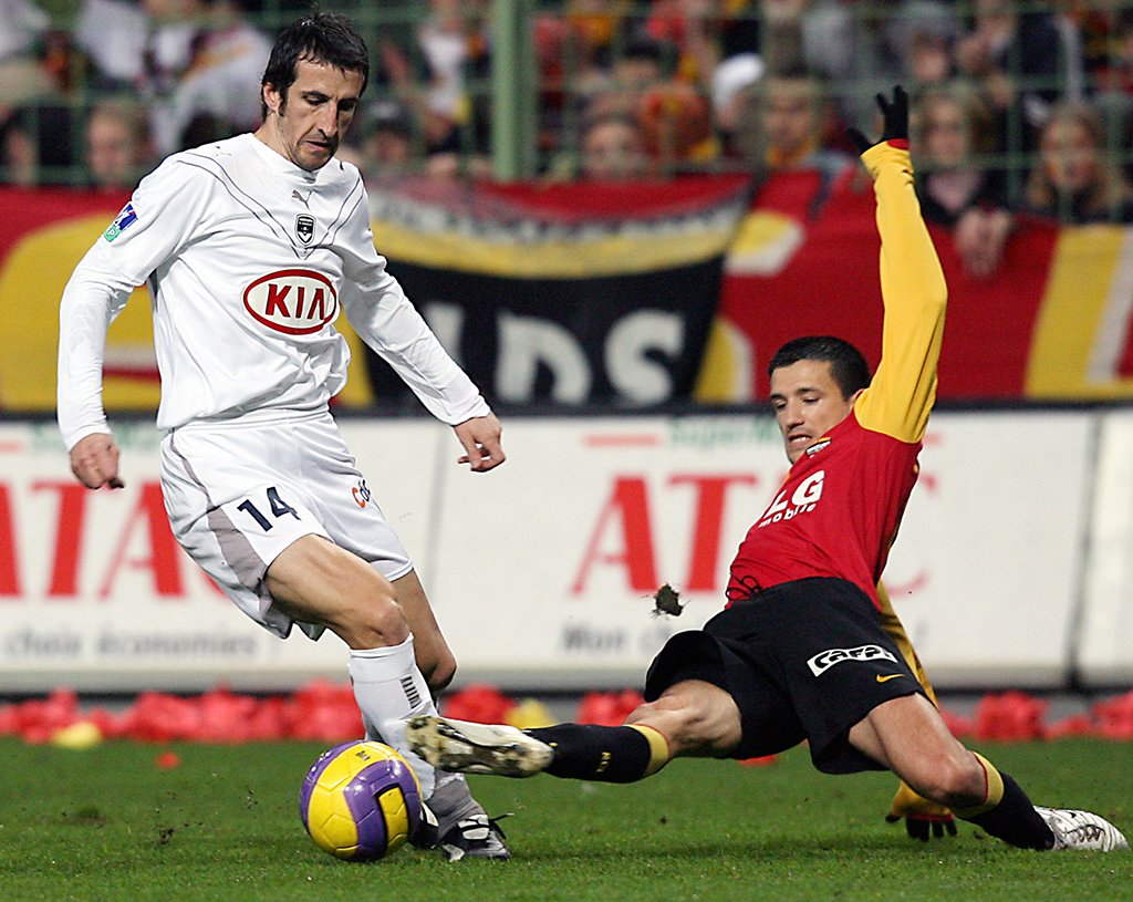 girondins's tweet photo. Joyeux anniversaire @jomicoud ! 44 ans aujourd'hui pour l'élégant numéro 10 🎂 https://t.co/Oh2ITJThSt