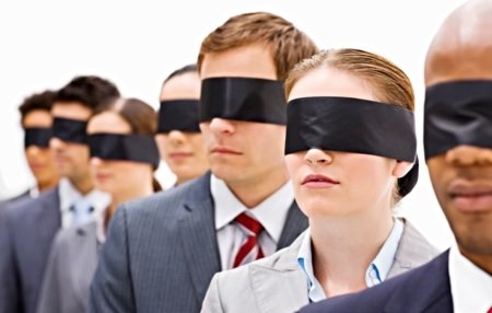 WilliamsAdp's tweet photo. #Recruiters “go blind” to avoid unconscious bias @HRD_Canada https://t.co/5lnCwGEpjj https://t.co/u7qO6Y0rqg