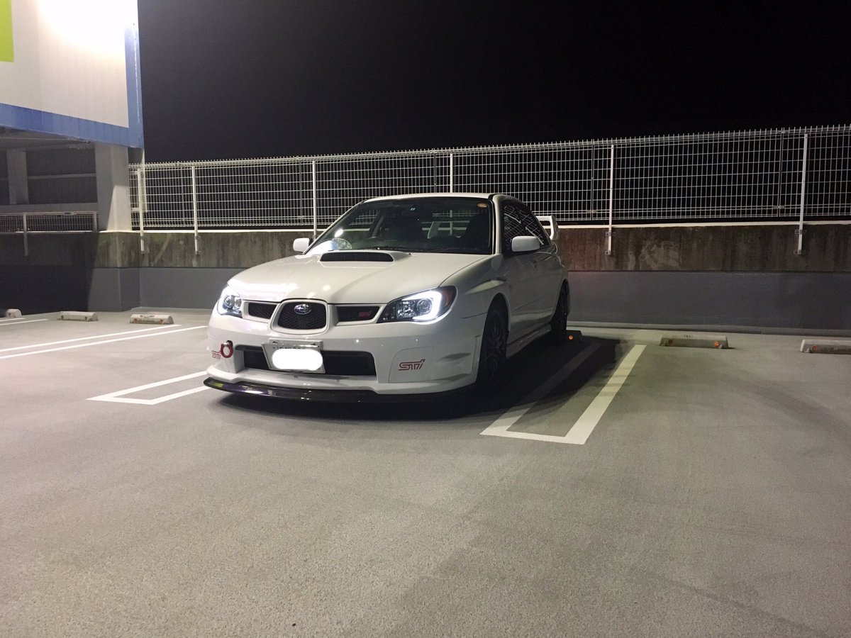 WRX_2896's tweet photo. コの字ヘッドライト装着！
激アツです🤗🤗 https://t.co/VbWhLSFmdx