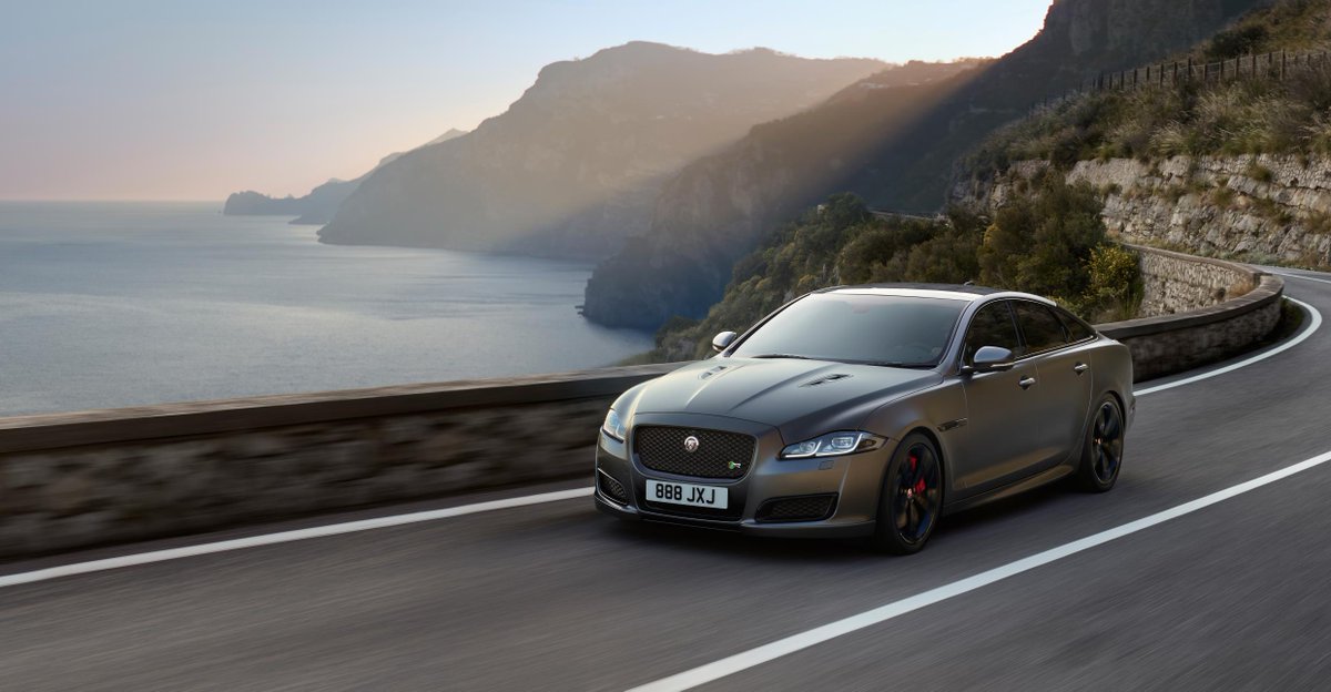 AutoVolo's tweet photo. Jaguar has refreshed the XJ range and it features a 567bhp powerhouse: https://t.co/e8WTA9PUKb https://t.co/XZDip4YB4k