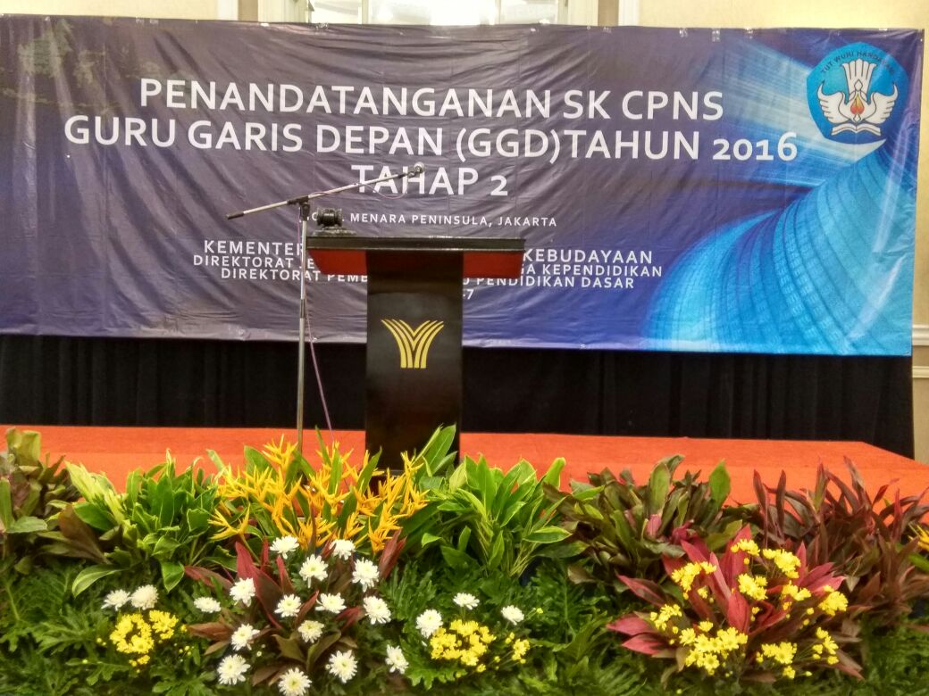 BKNgoid's tweet photo. Wow #SobatBKN, sampai saat ini pemberkasan NIP CPNS #GGD Tahap II @Kemdikbud_RI mencapai lebih dari 95%. Sisanya masih terus dikerjakan. https://t.co/7ZiDgWjg5f