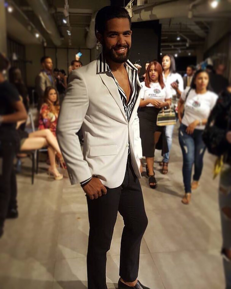 misshabiaunavez's tweet photo. En el #RDFW2017 Walfred Crespo 1er Finalista del #MisterVenezuela 2016 Mister International Venezuela 2016, Top 16 #MisterInternational 2016 https://t.co/irI8lEu6ML